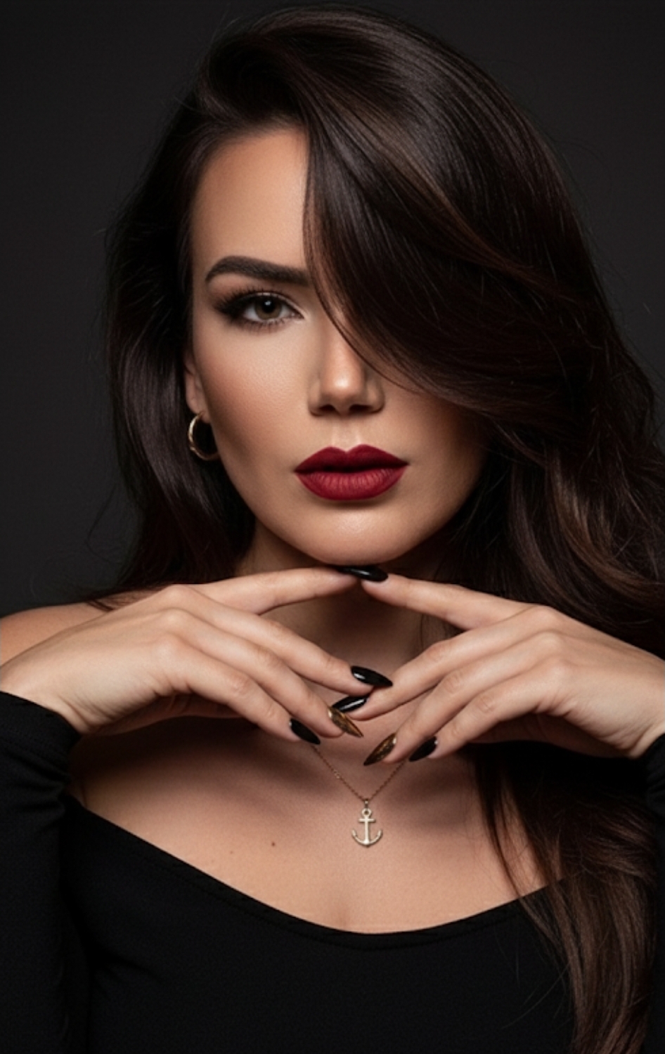 Itziar Ateka, presentadora de ADN Latino